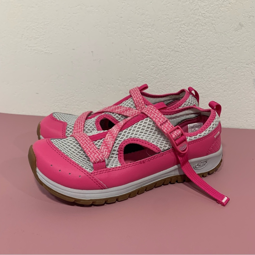 Chaco Odyssey Amphibious Hiking Sneaker Pink Big Kid size 5 Outdoors